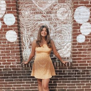 Meet your Posher, Evangelia